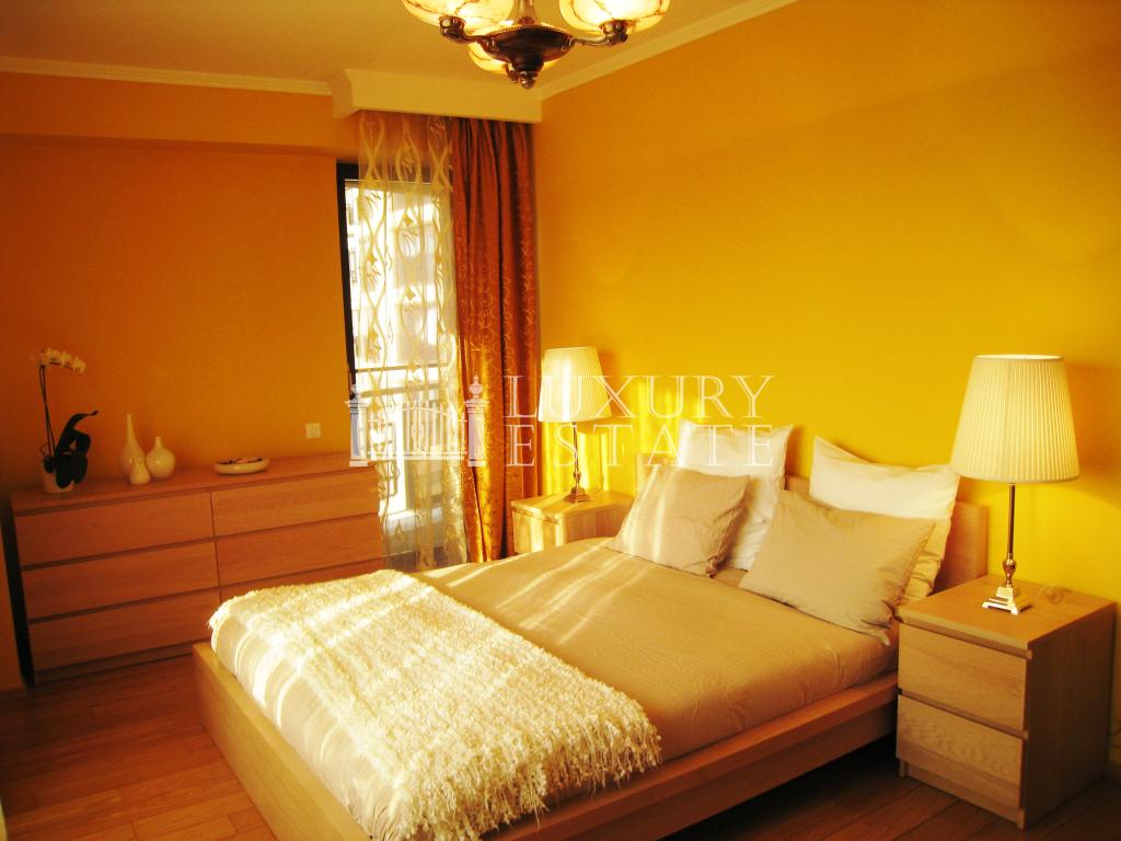 Best luxury apartments with private rooftop terrace near central park