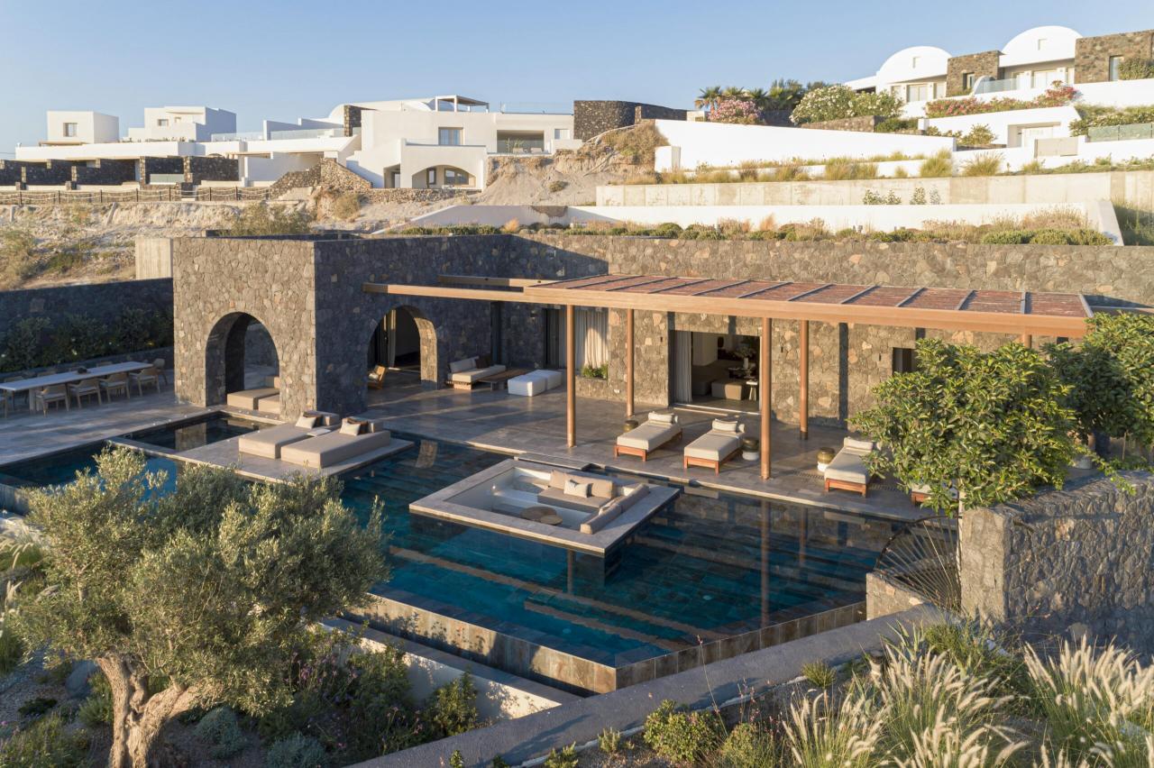 Private villas with chef services and butler services for ultimate relaxation