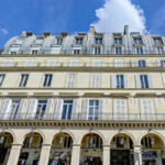 Finding luxury apartments with concierge services and in-unit laundry
