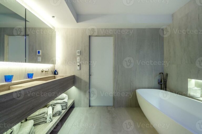 Most luxurious apartments featuring state-of-the-art fitness centers and pools