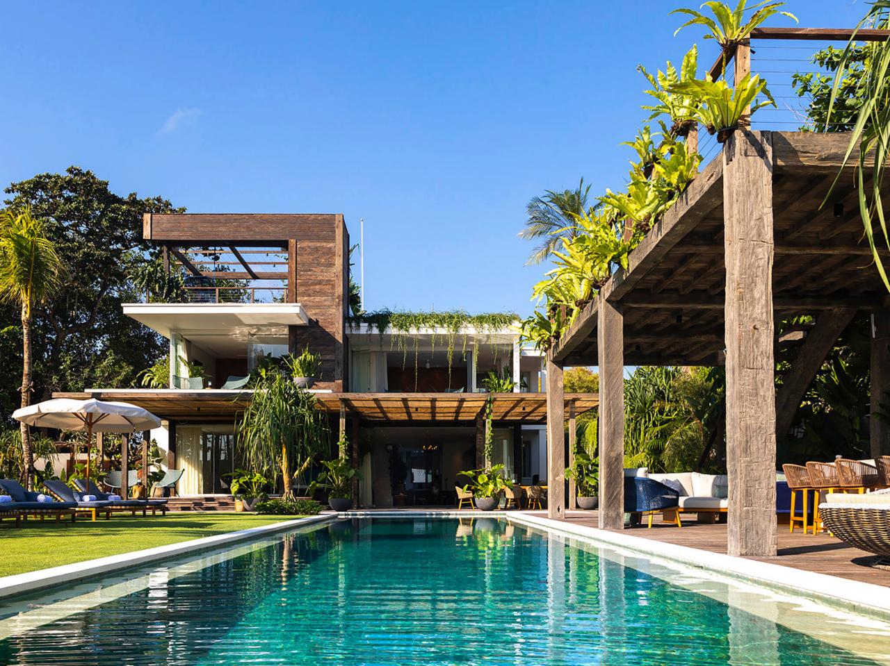 Eindhoven Affordable villas near popular tourist attractions with stunning scenery